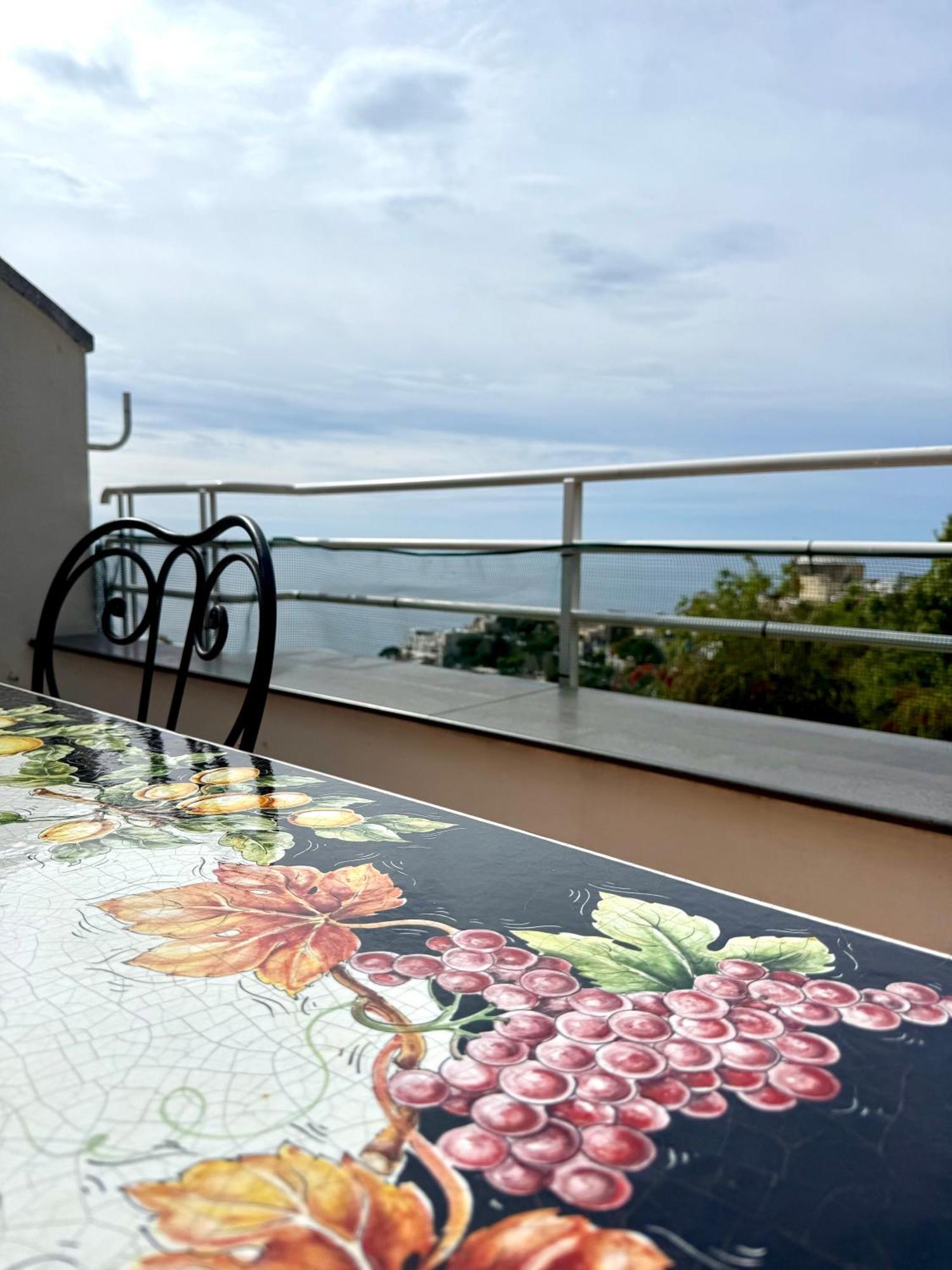 Venus Apartment Positano Luaran gambar